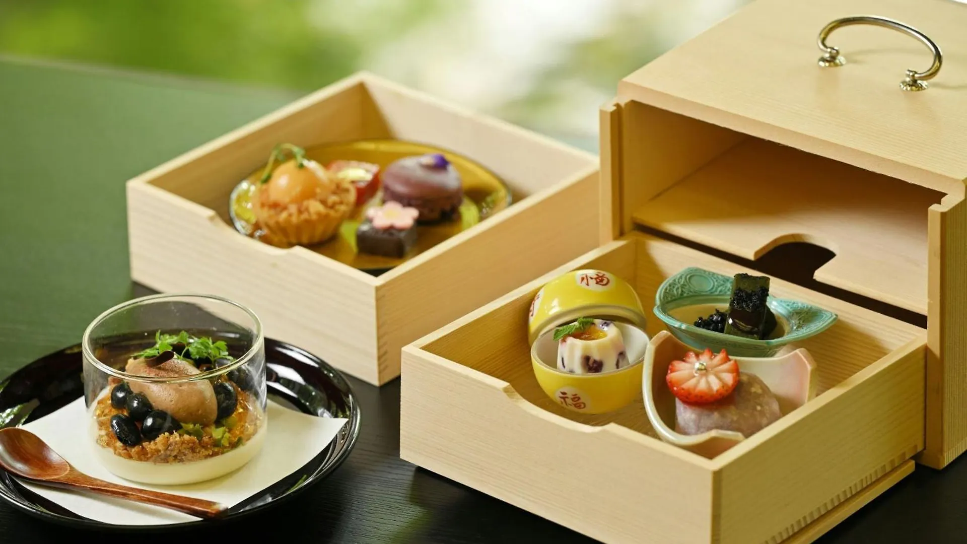 The Prince Kyoto Takaragaike, Autograph Collection