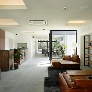  Auberge de jeunesse Piece